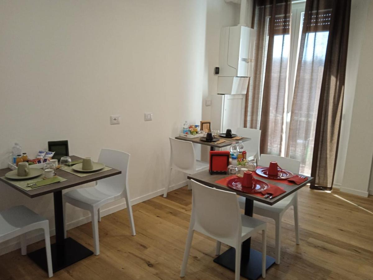Room And Breakfast San Marco Bologna Exterior foto